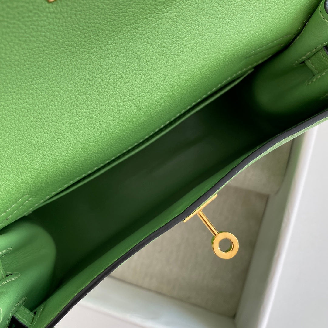Kelly Danse II 22cm Green Evercolor Leather Ghw