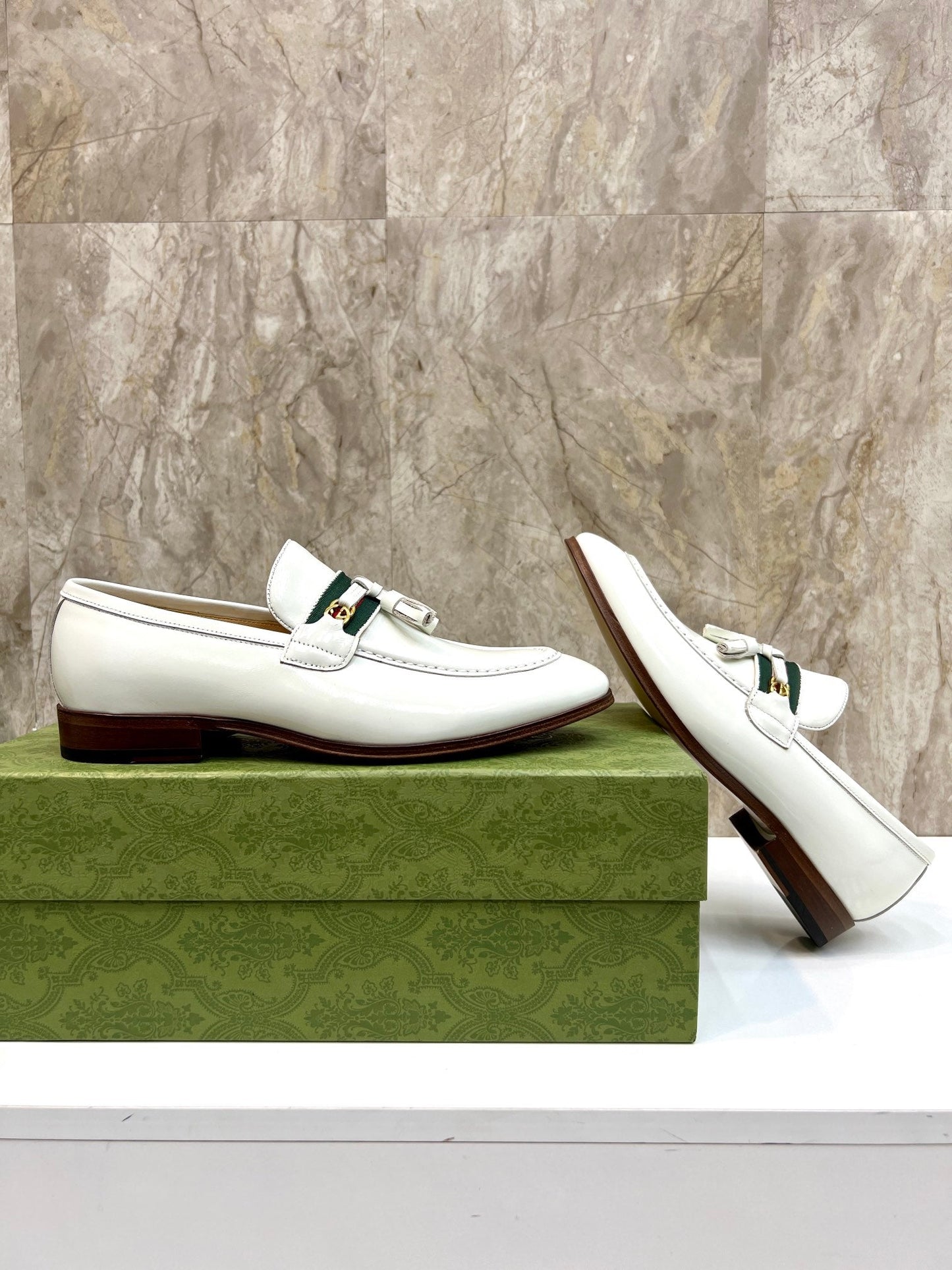 GG Men's Tassel Loafer White Cowhide 548746