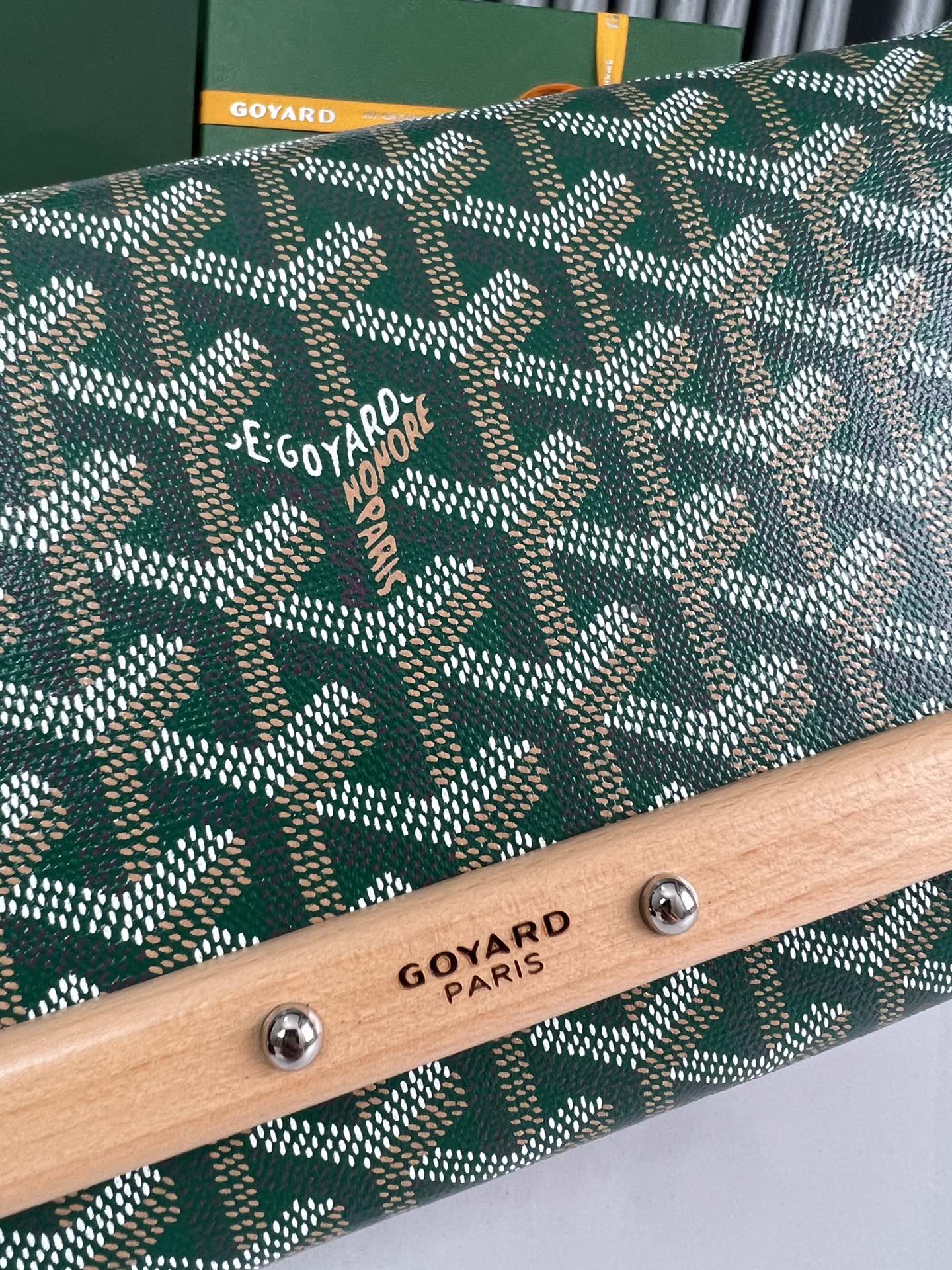 MONTE-CARLO PM CLUTCH 25 IN GREEN GOYARDINE CANVAS