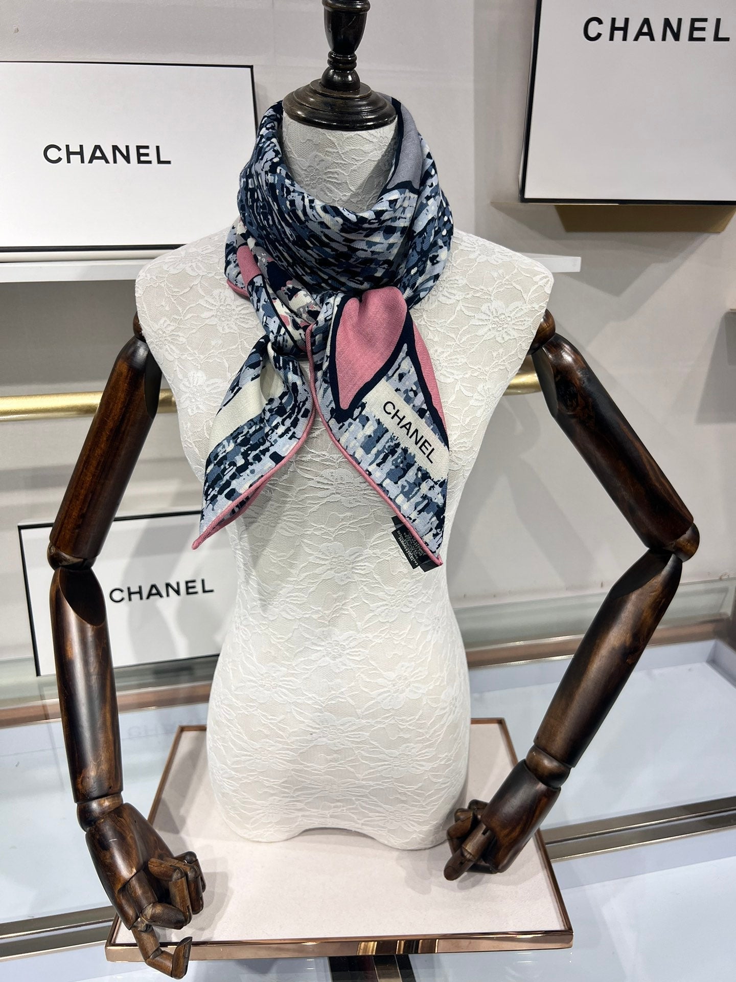 CC Scarf 110 CM In Colorful Cashmere Silk 413605