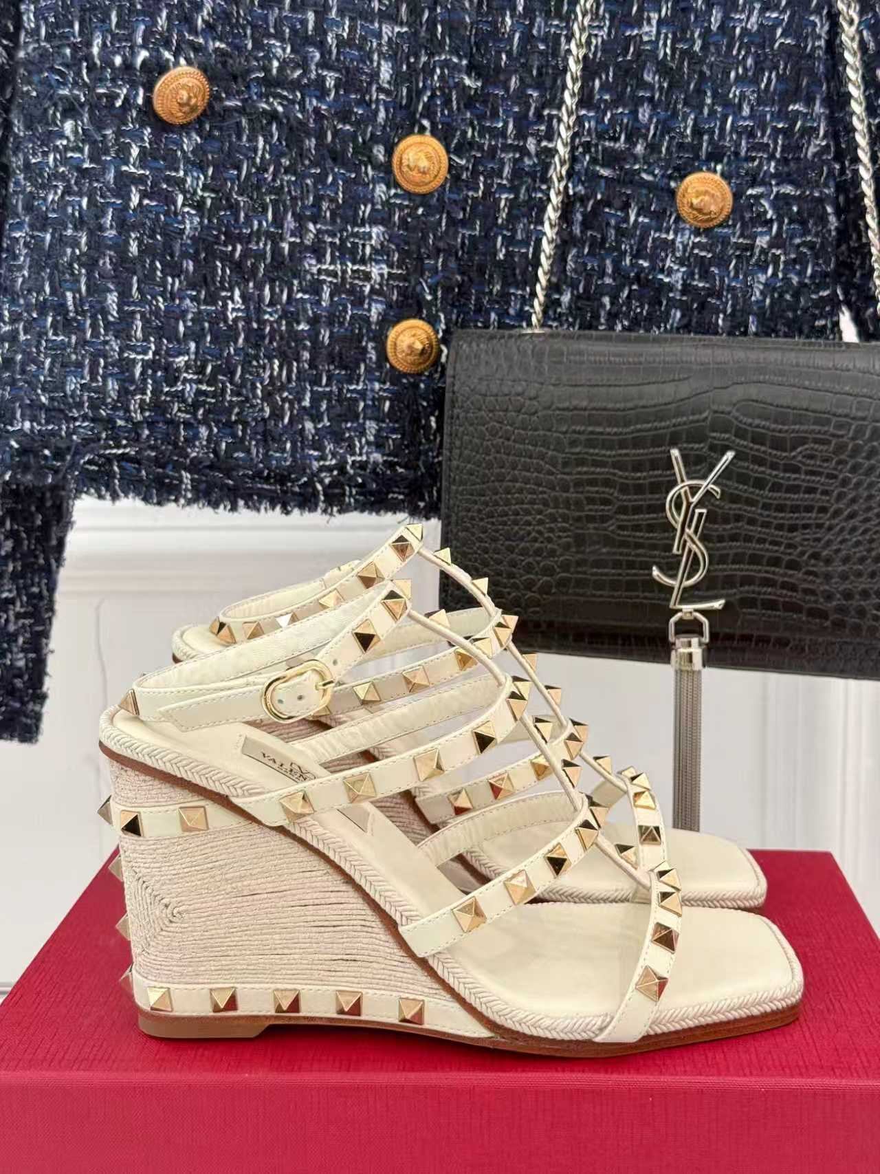 VT 25 Studded Wedge Sandals Beige Gold Calfskin 156079