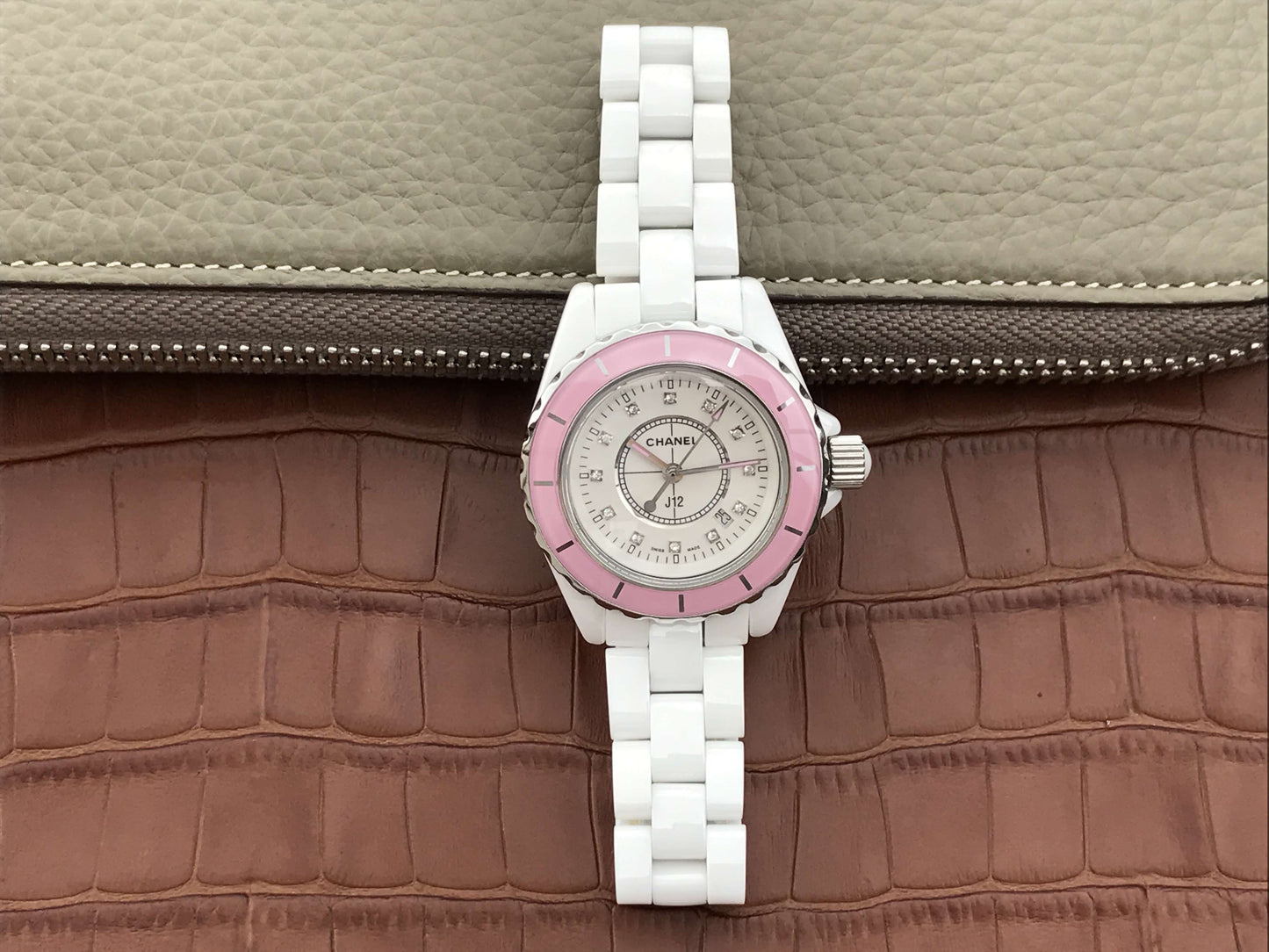 J12 PINK BEZEL WHITE DIAL DIAMOND NUMERALS 33MM