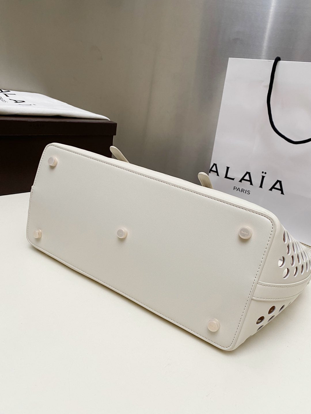 Alaia NEO MINA 32 BAG WHITE CALFSKIN 243008