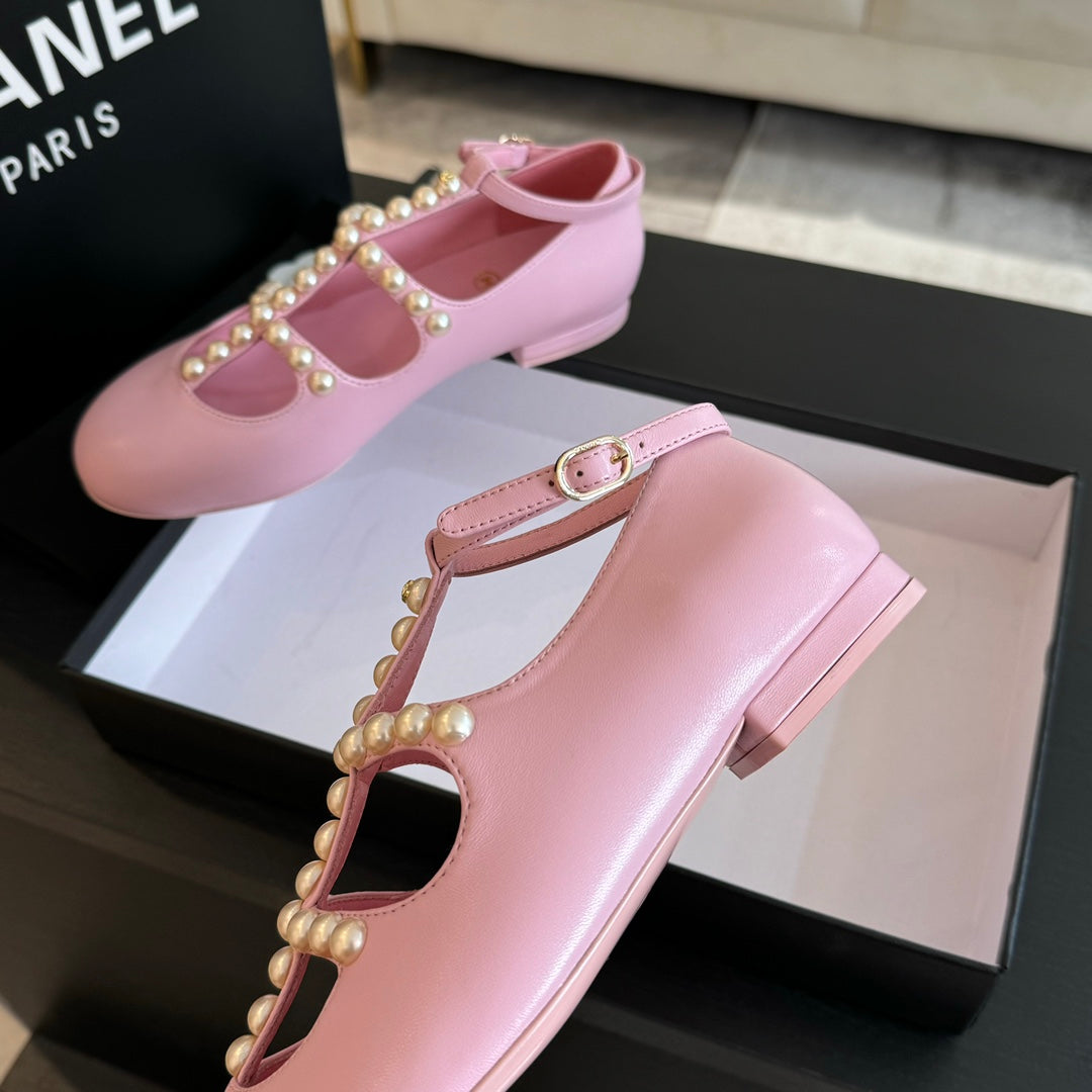 MARY JANES SHOES LIGHT PINK GOATSKIN WITH FAUX PEARL