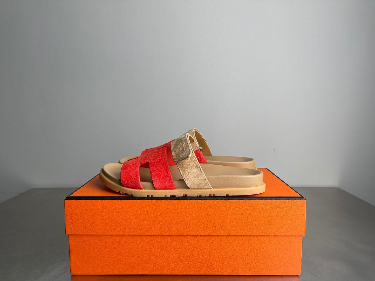 HM Men's Chypre Sandals Red Beige Suede 741433