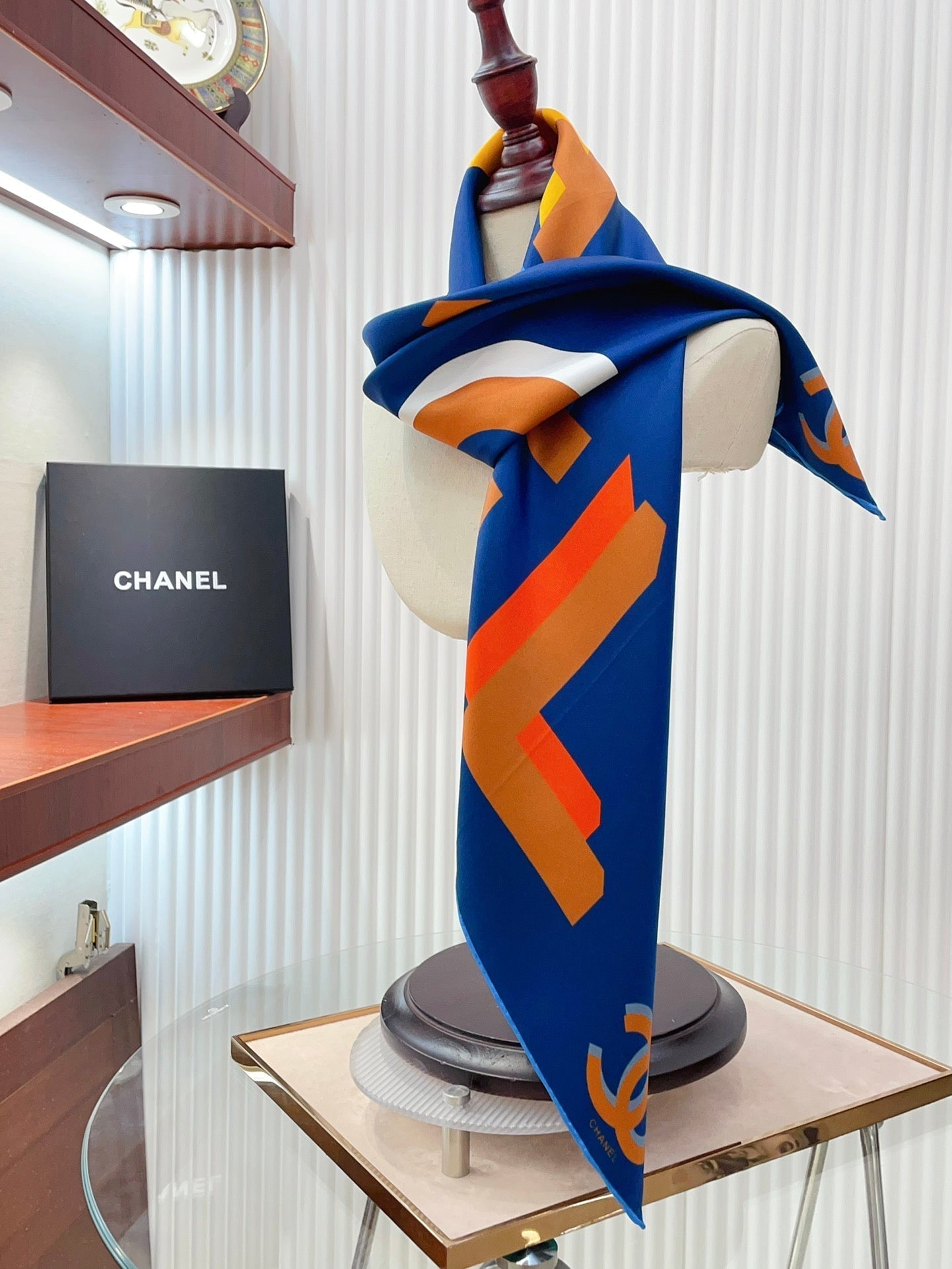 CC Square Scarf 90 CM In Blue Colorful Silk Twill 206466