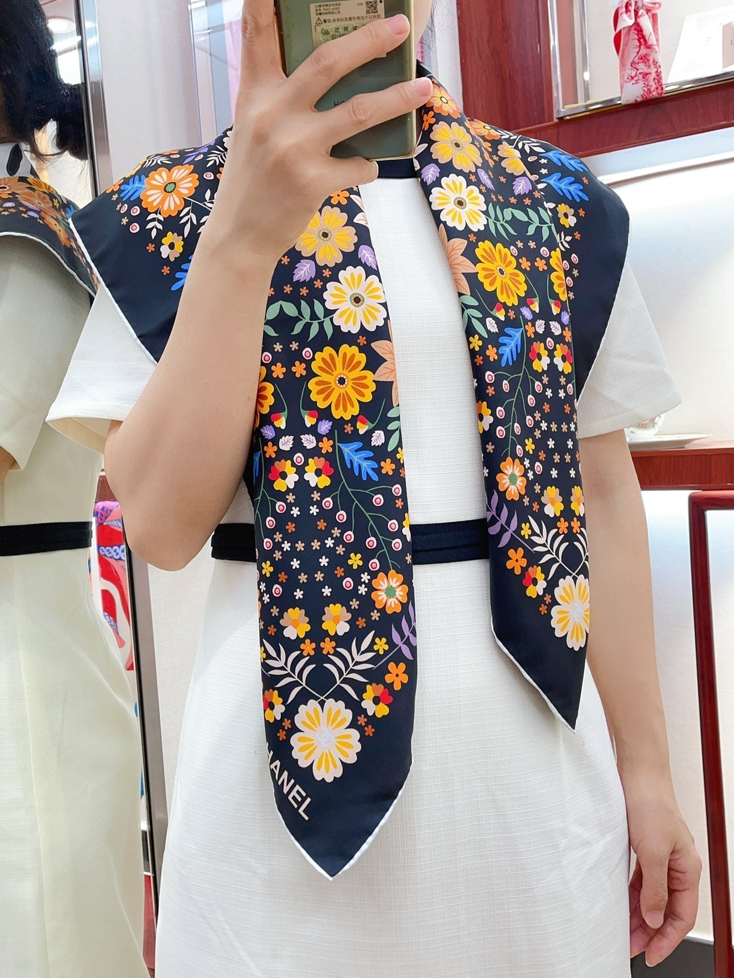 CC Square Scarf 90 CM In Black Colorful Silk Twill 234597