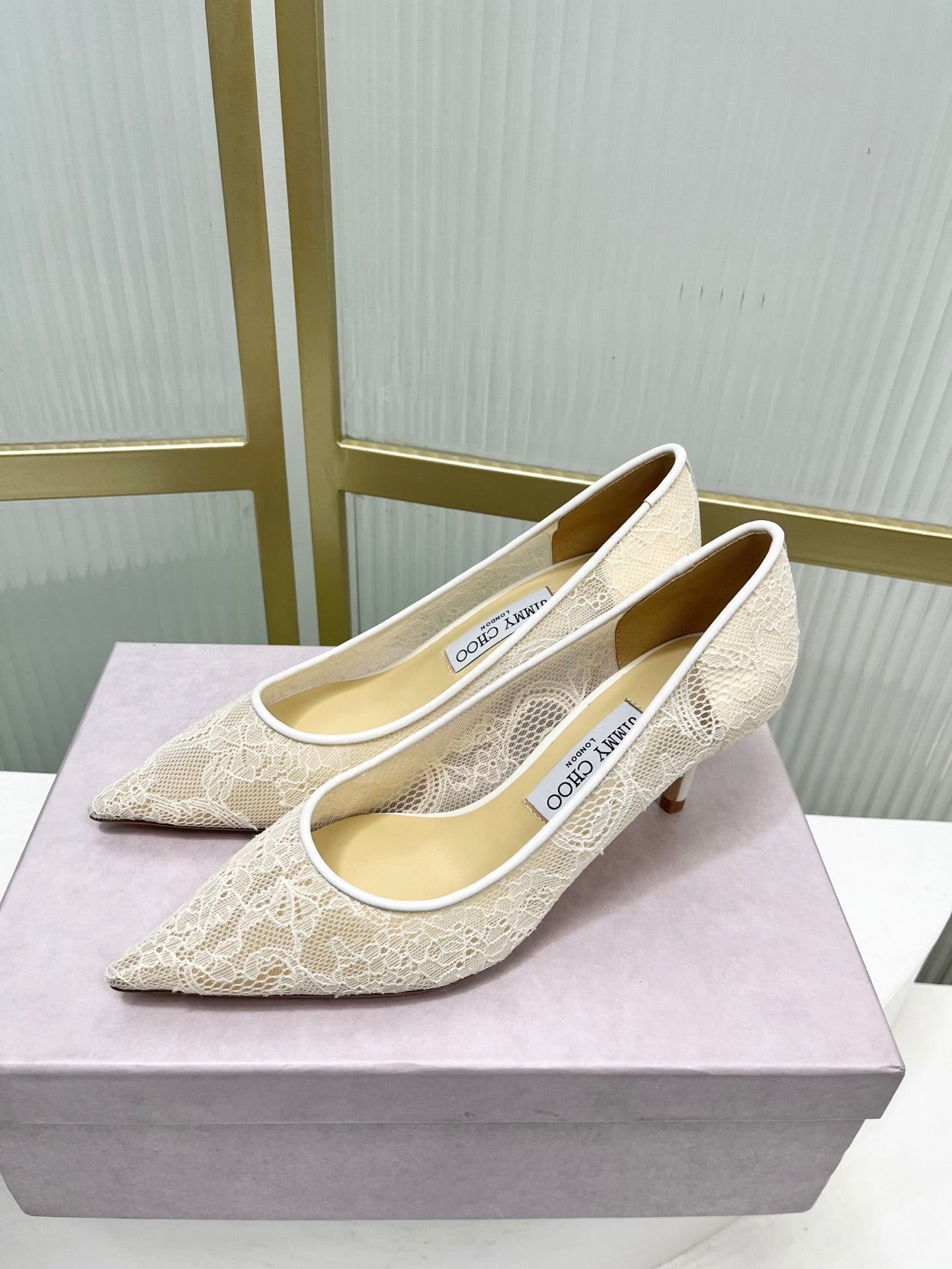 Jimmy 26s Heel Pump 65 Ivory Beige Lace Sheepskin 605951