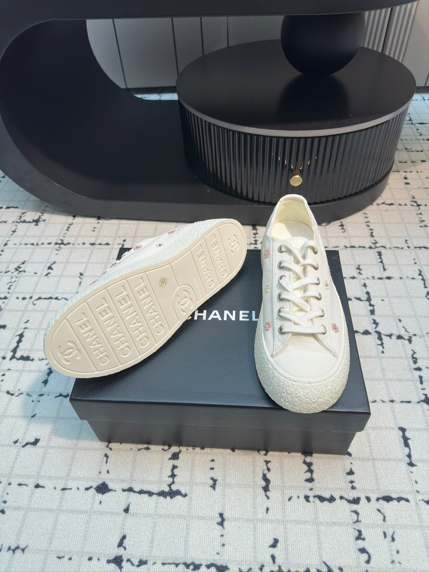 CC Low Sneaker 30mm White With Small Flowers Cavas Fabric