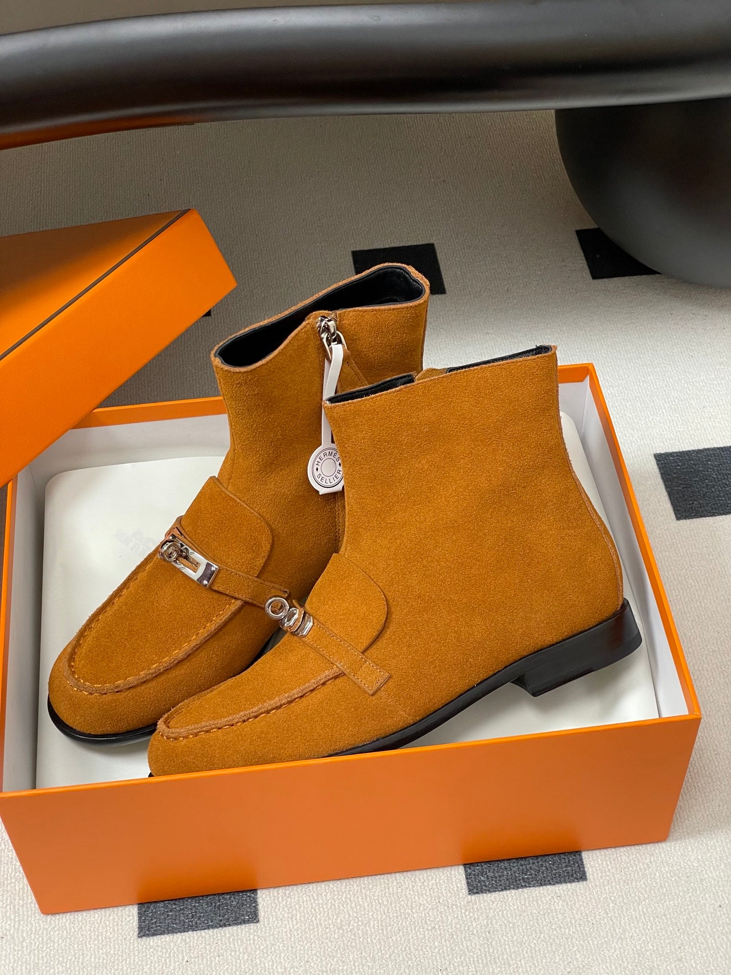 HM short boots kelly buckle rich burnt orange suede