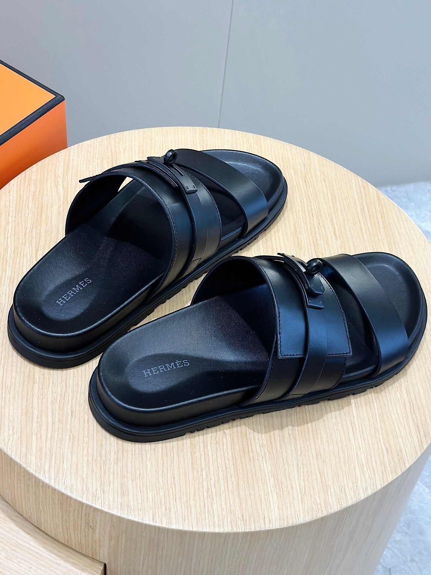 HM Men's Jackson Slide Black Calfskin 547712