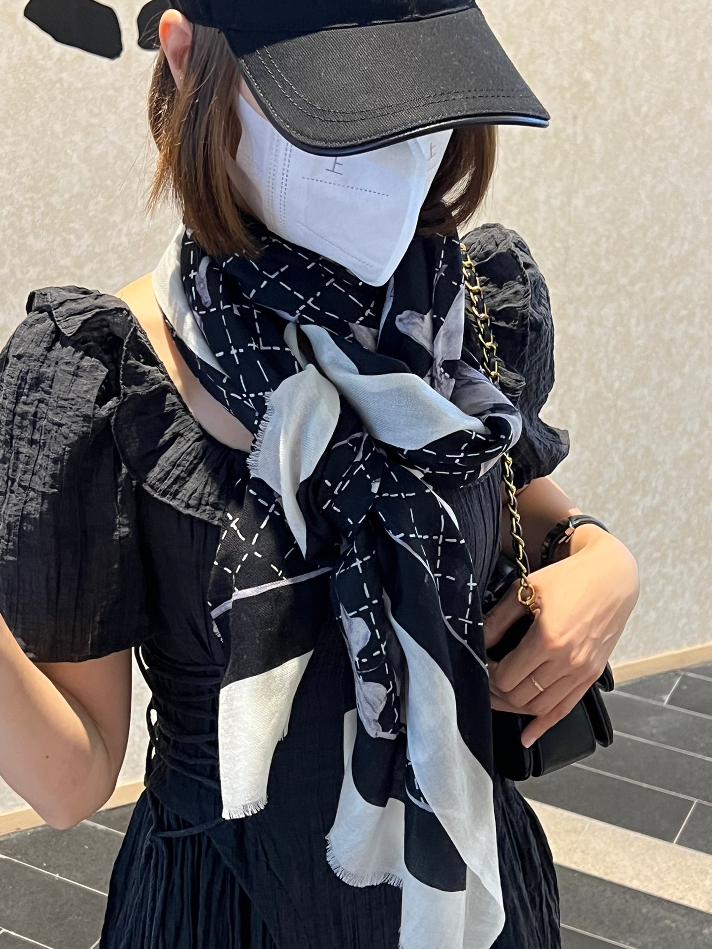 CC Scarf 200 CM In Black White Cashmere Silk 255991