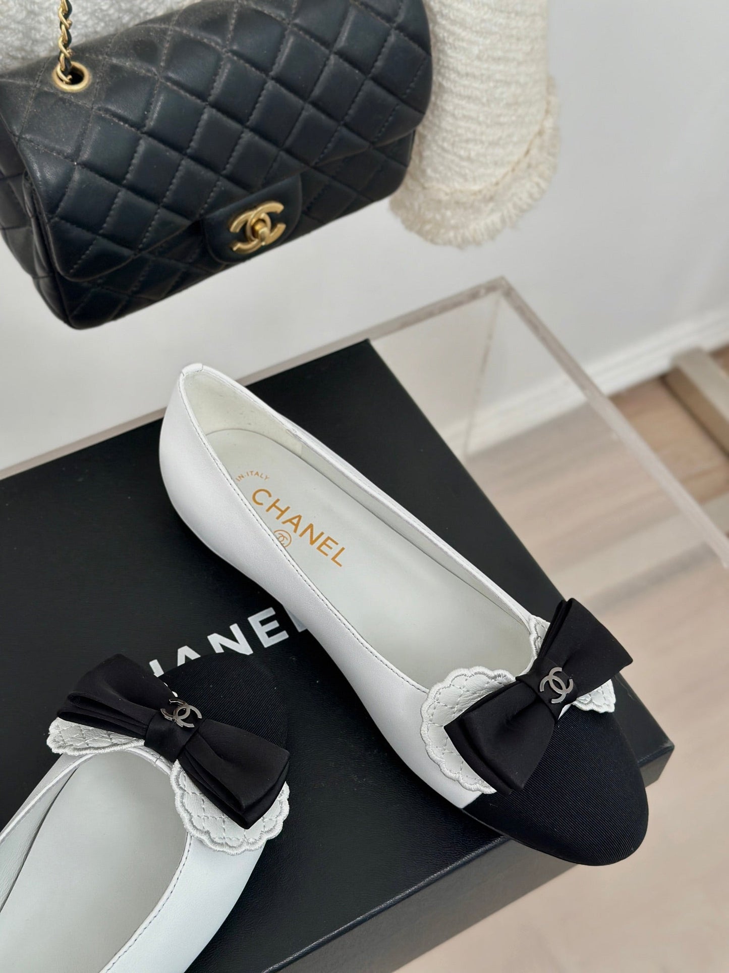 CC Ballet Flats White With Bow Lambskin