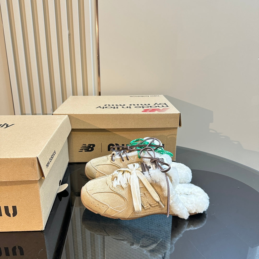 Miu x Balance 530 SL Mule Light Brown Suede