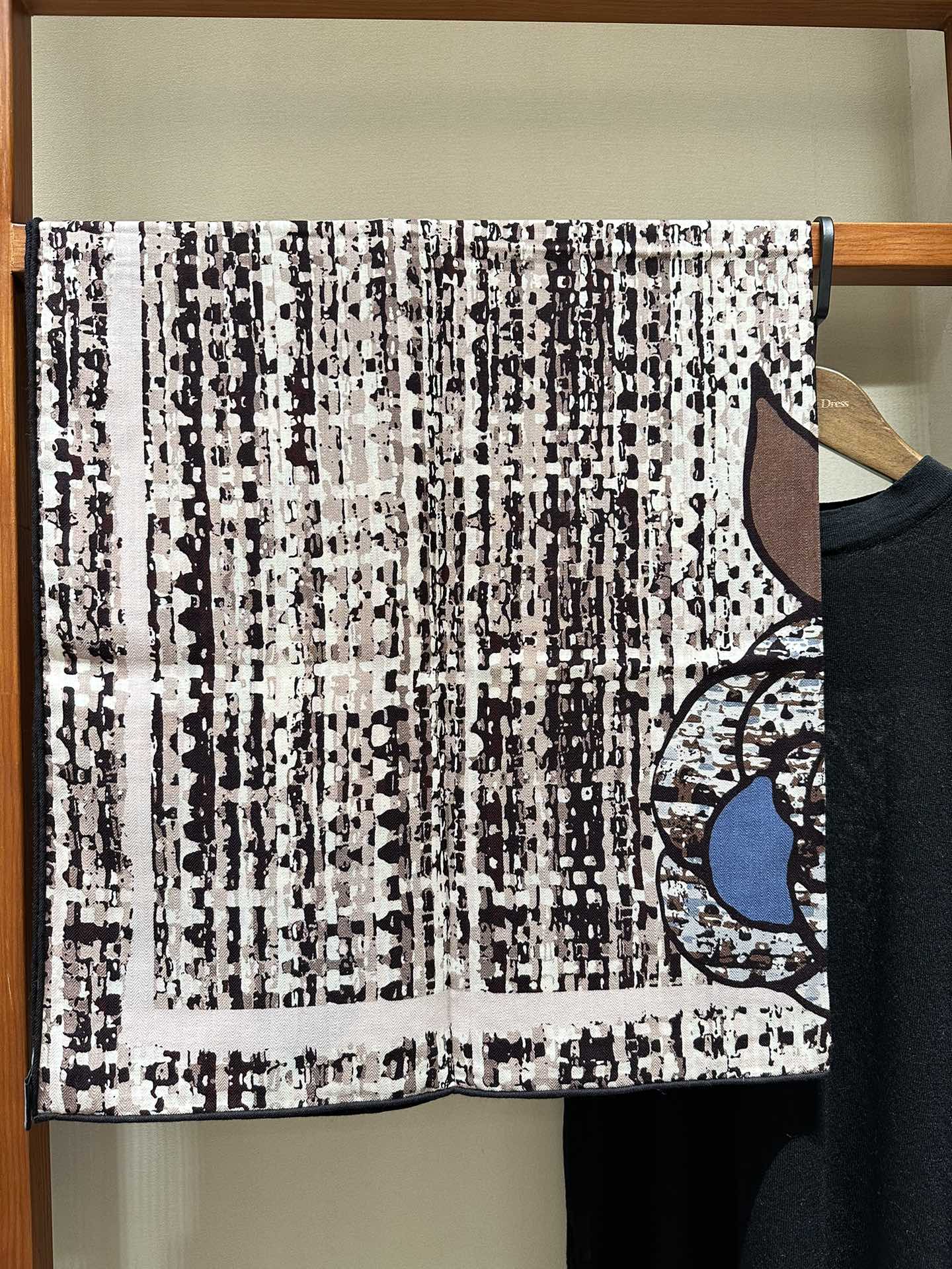 CC Square Scarf 110 CM In Colorful Cashmere Silk 360677