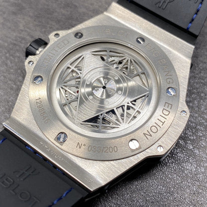 BIG BANG SANG BLEU TITANIUM BLUE DIAL