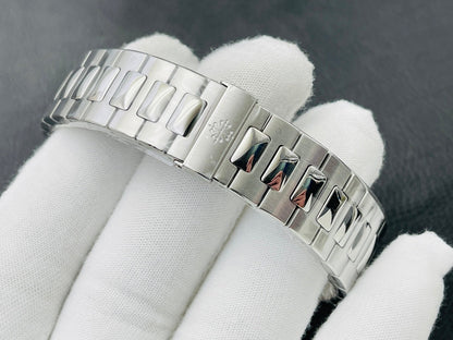 PATEK NAUTILUS 5711 STAINLESS STEEL TIFFANY DIAL