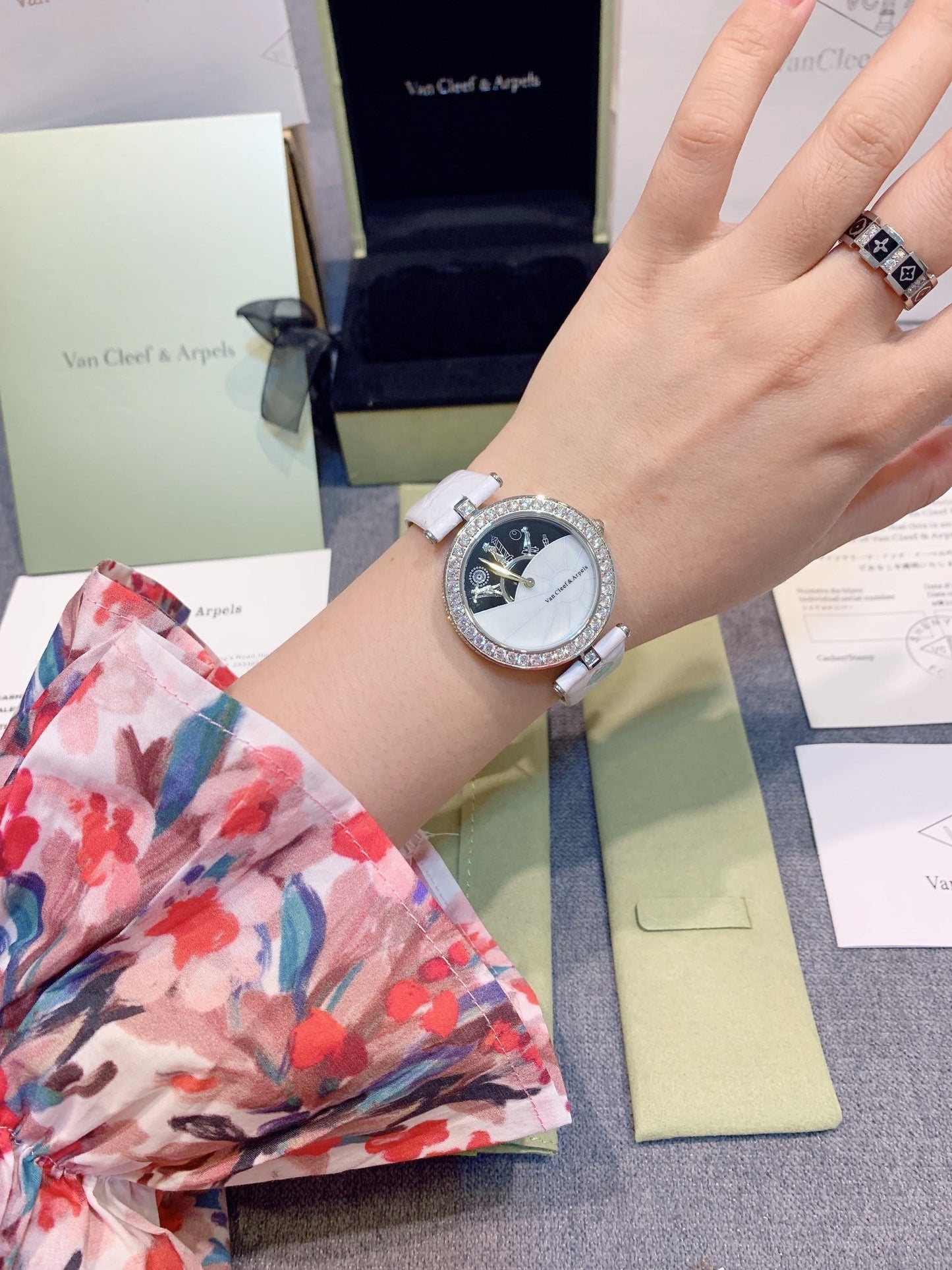 LADY ARPELS WATCHS PINK GOLD DIAMOND PAVED