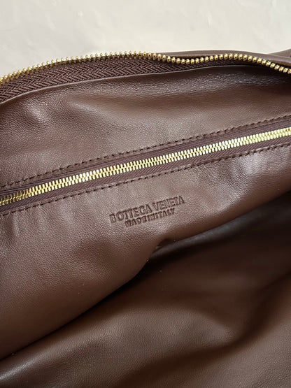 BV SMALL JODIE 48CM CHOCOLATE LAMBSKIN