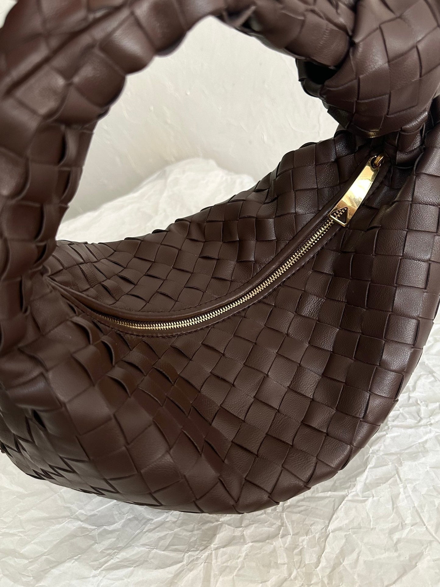 BV TEEN JODIE 36CM CHOCOLATE SHEEPSKIN