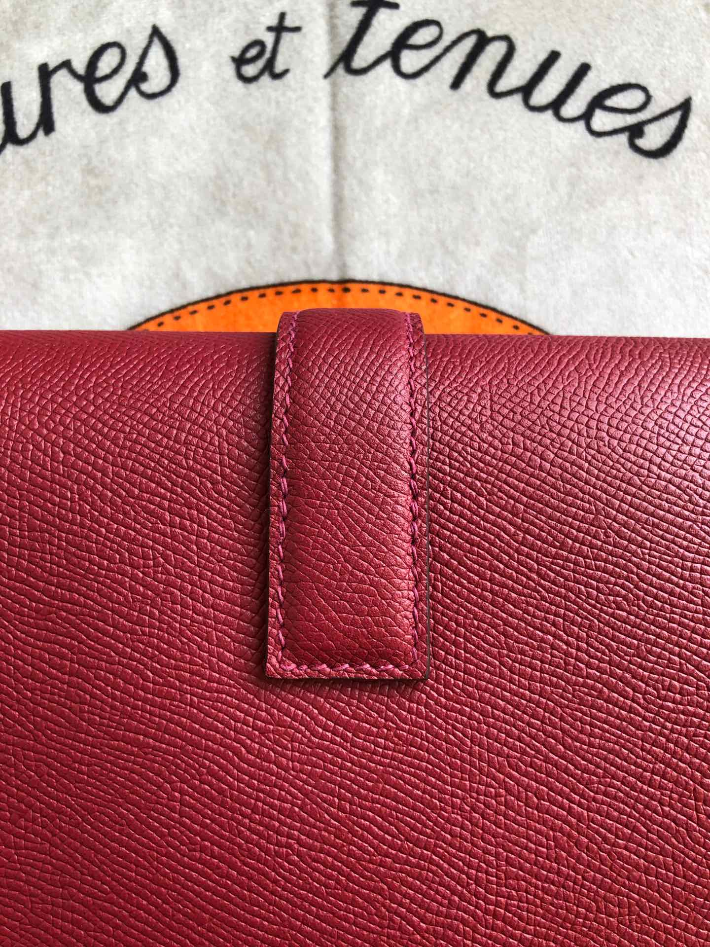 HM Jige 29 Berry Red Epsom 229077