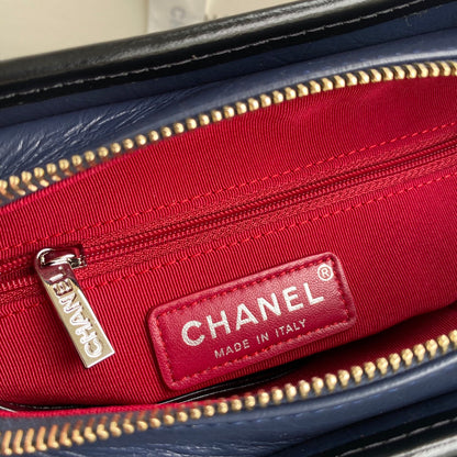 Chanel 25 Gabrielle Black Blue 20cm Calfskin 289507