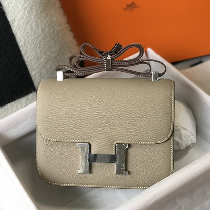 CONSTANCE 18 EPSOM SILVER HARDWARE