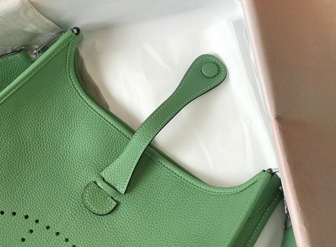 Evelyne 29cm Green Togo Shw