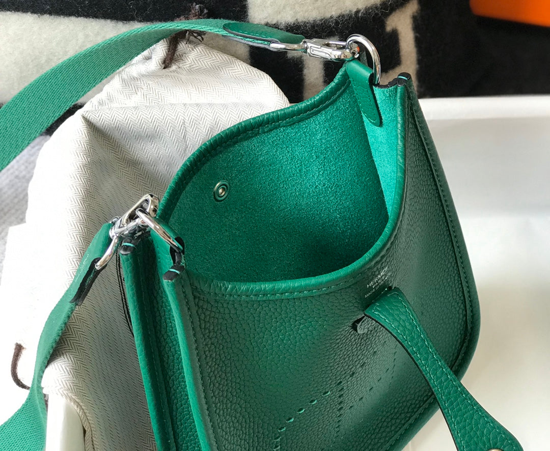 Mini Evelyne 18cm Dark Green Togo Silver Hardware