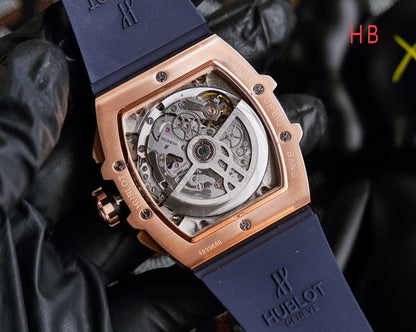 Hublot Spirit of Big Bang Rose Gold Pavé With Diamond 42mm Watch Blue Strap