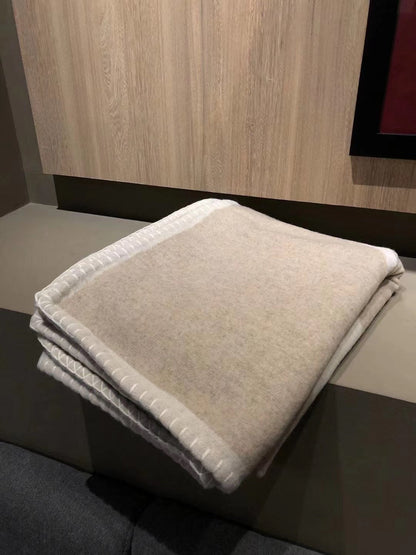 CC Merino Blanket Beige White Wool Cashmere