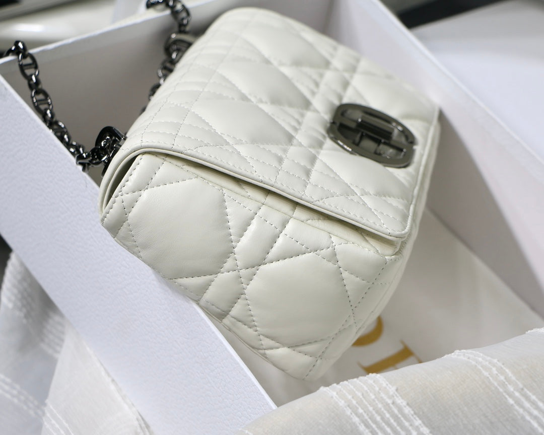 medium caro 25.5 white calfskin black hardware
