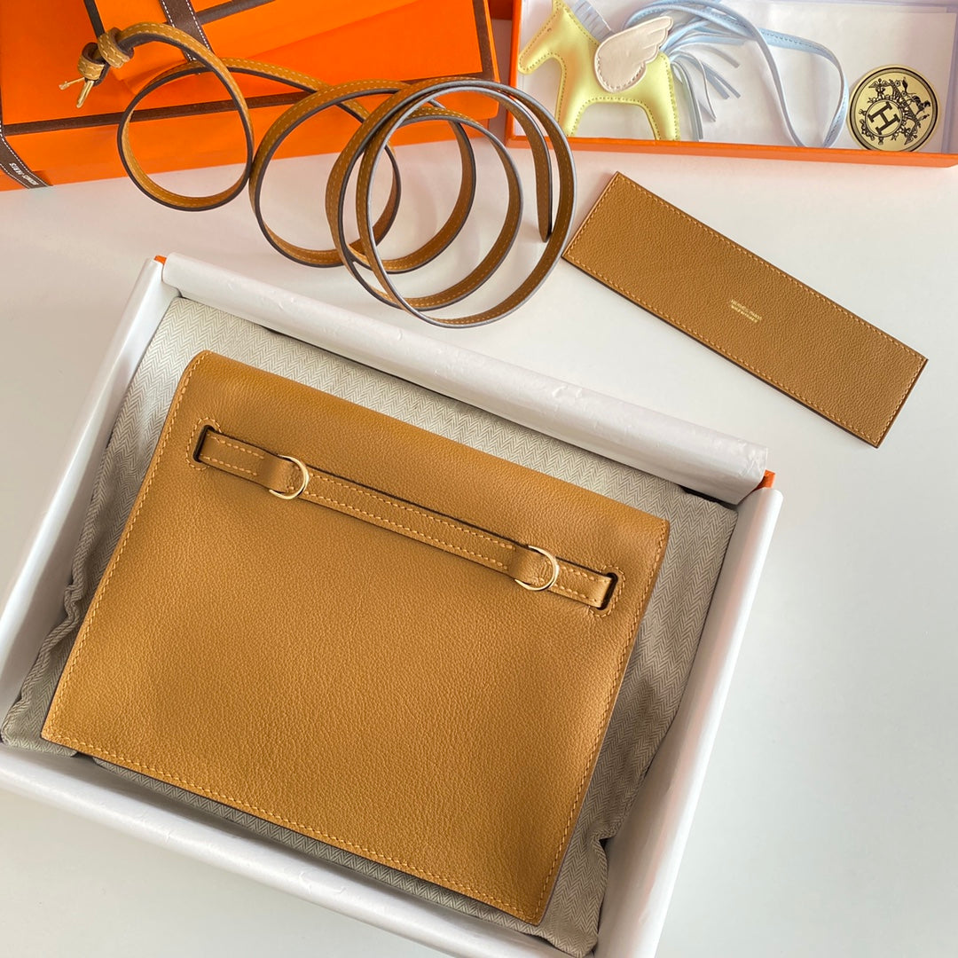 Kelly Danse II 22cm Gold Evercolor Leather Ghw