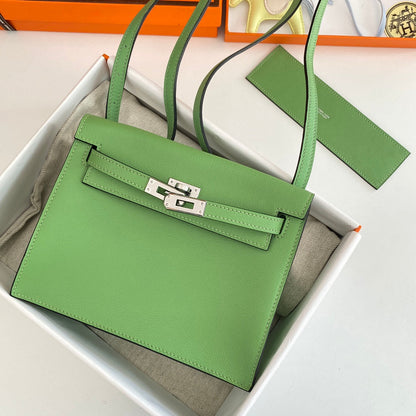 Kelly Danse II 22cm Green Evercolor Leather Shw