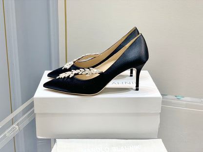 Manolo Wheat Ear Rhinestone High Heels Pumps Black Silk Fabric 327446