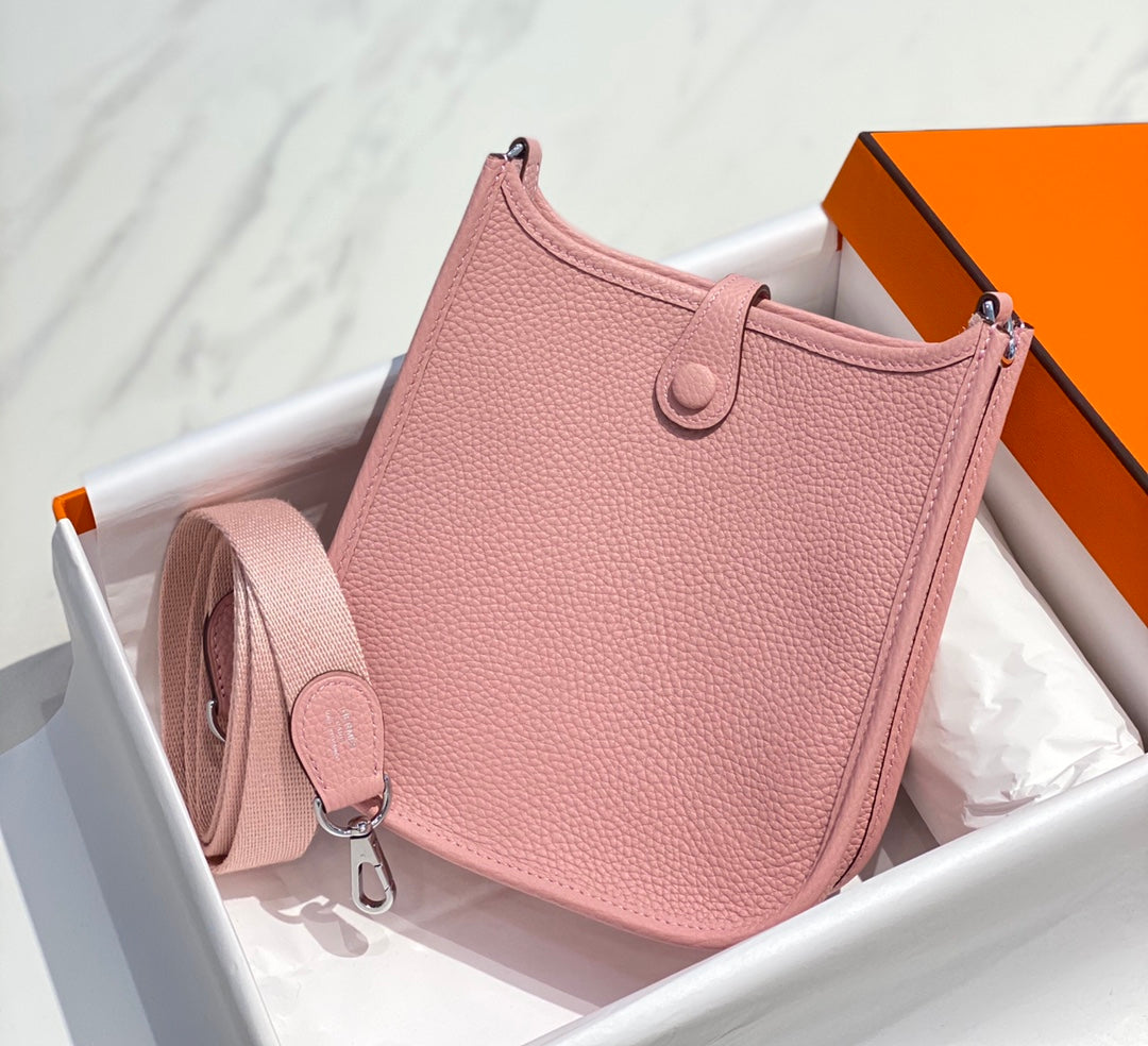 Mini Evelyne 18cm Pink Togo Silver Hardware