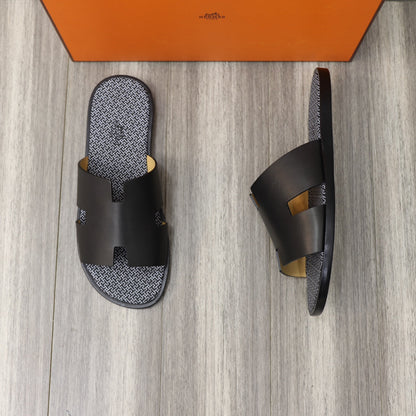 HM IZMIR SANDAL BLACK WITH WHITE MOTIF CALFSKIN