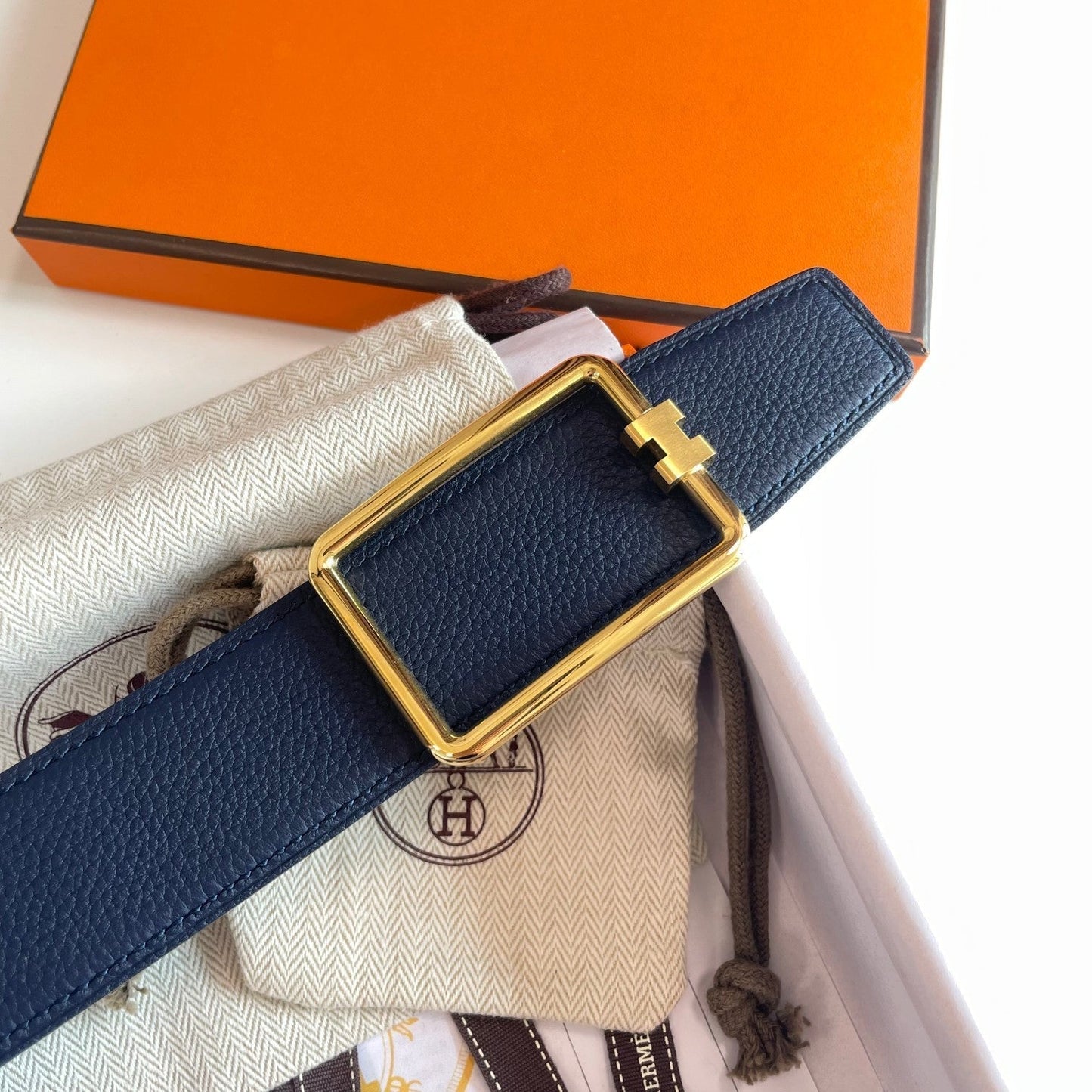 TUBE H BELT GOLD BUCKLE & REVERSIBLE NAVY BLUE LEATHER STRAP 38MM