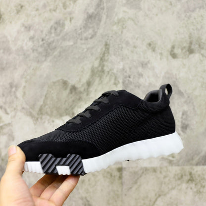 HM BOUNCING SNEAKER BLACK BREATHABLE FABRIC