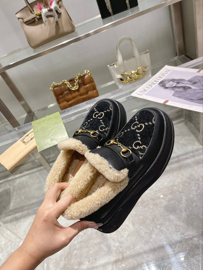 GG Snow Boots Black  Calfskin Suede Wool 576251