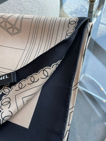 CC Square Scarf 90 CM In Beige Mix Black Cashmere Silk 288708
