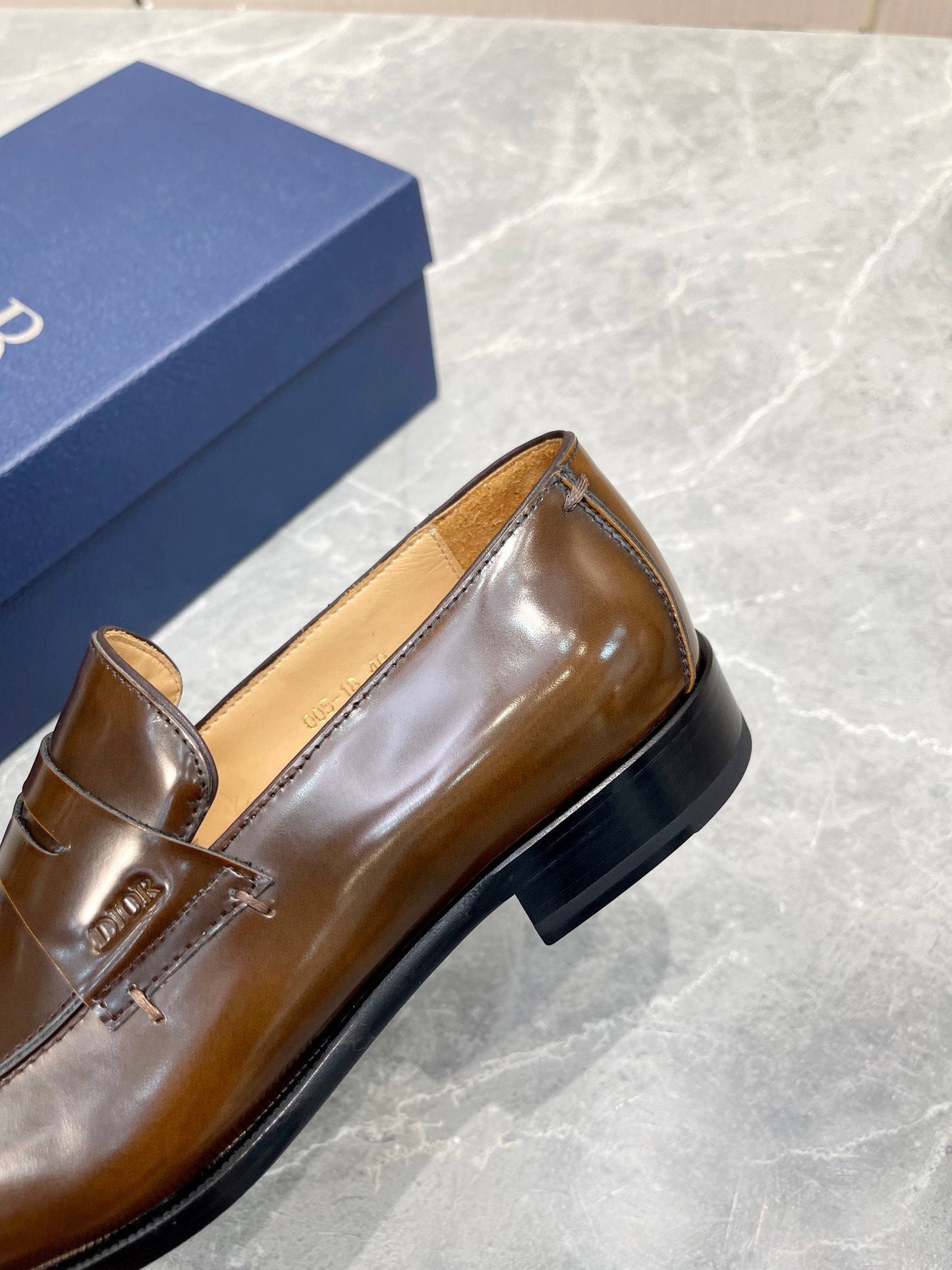 CD GRANVILLE LOAFER SYRUP CALFSKIN