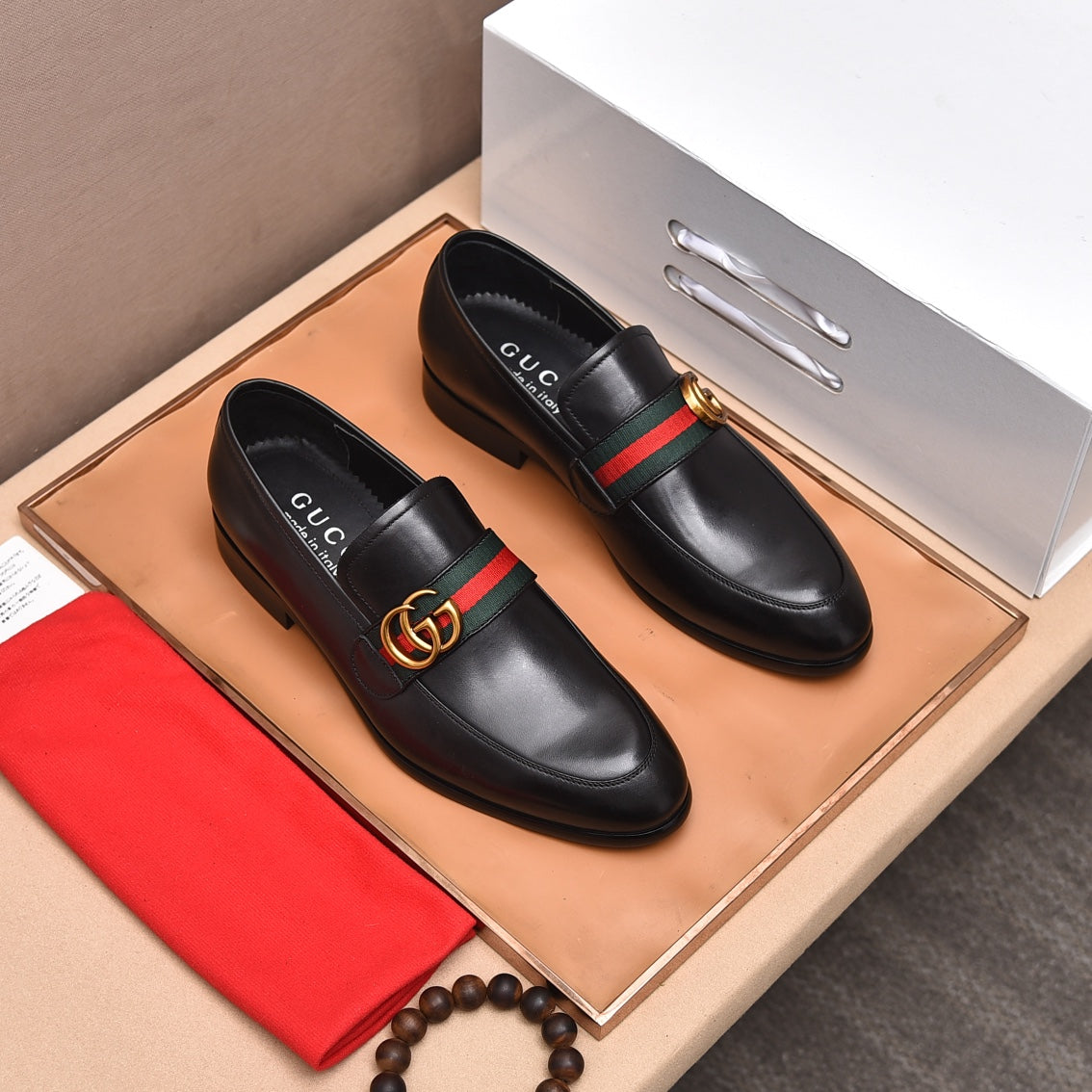 GG Men's Loafer Black Cowhide 522705