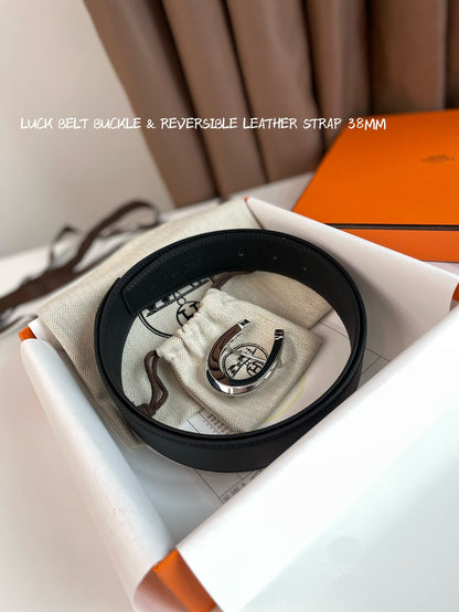 LUCK BELT BUCKLE & REVERSIBLE BLACK LEATHER STRAP 38MM SILVER HARDWARE