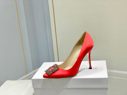 Manolo Diamond Buckle Pumps 10cm Red Silk 574251