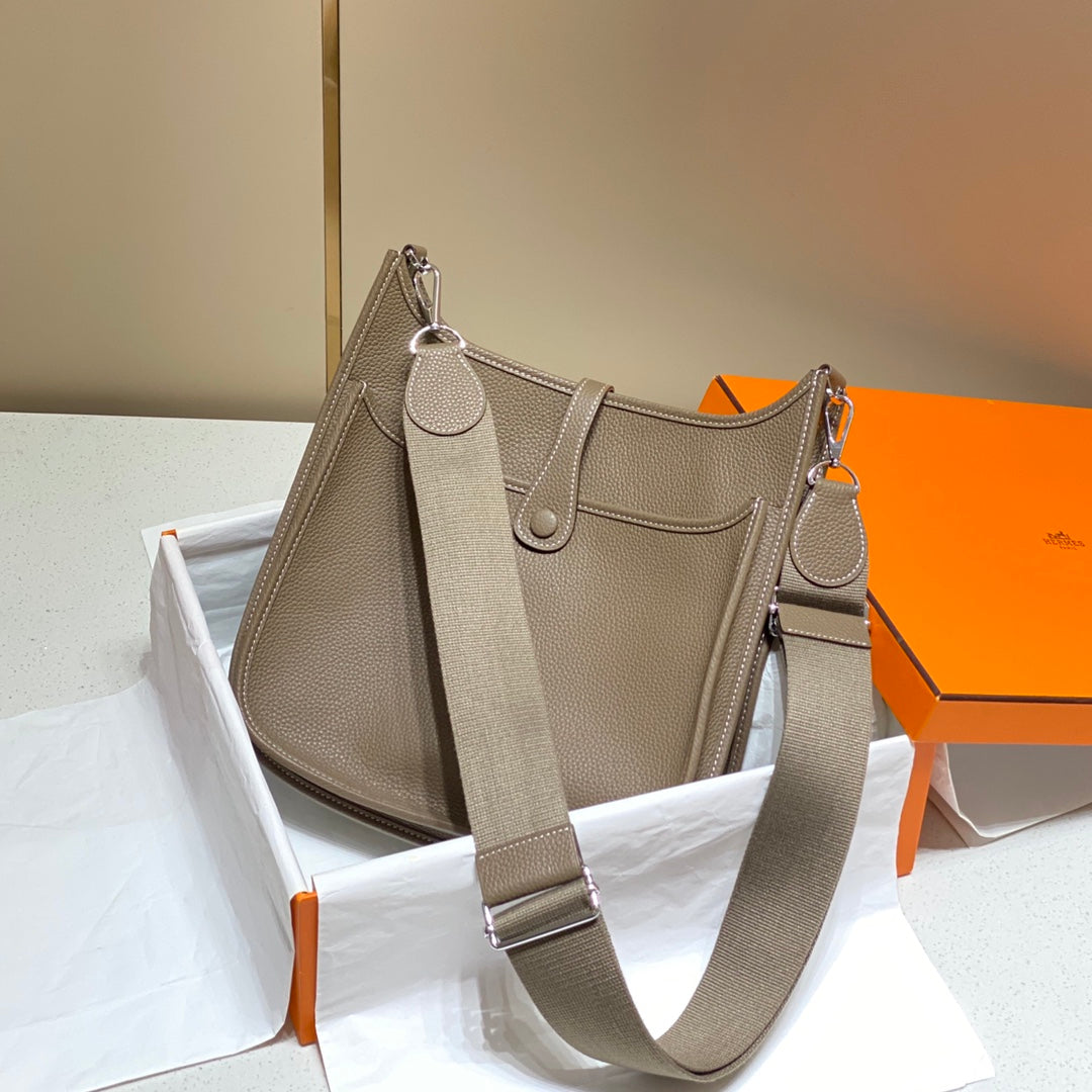 Evelyne 29cm Brown Togo Shw
