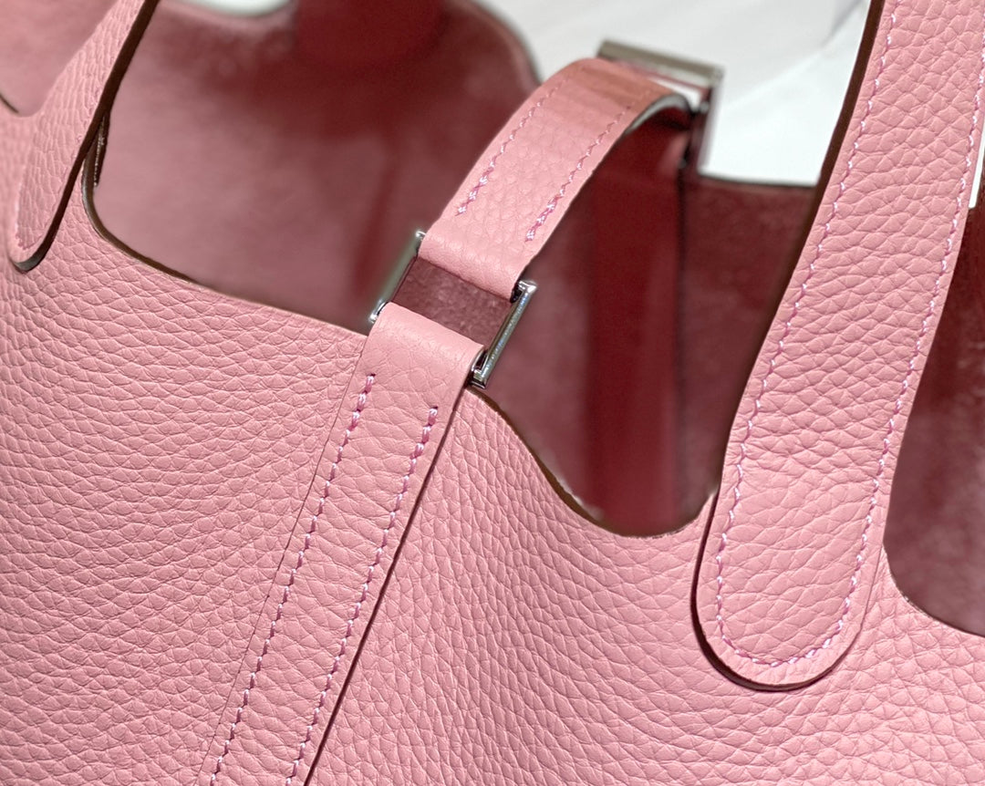 HM PICOTIN LOCK 18 PINK TOGO LEATHER