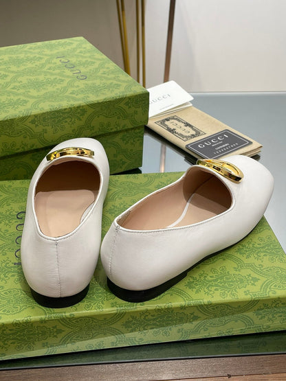 BLONDIE LOGO-PLAQUE LOAFERS IN WHITE CALFSKIN