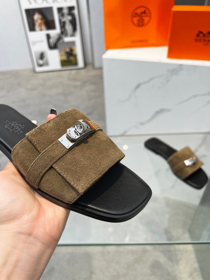 Giulia Sandal Brown Suede Black Calfskin