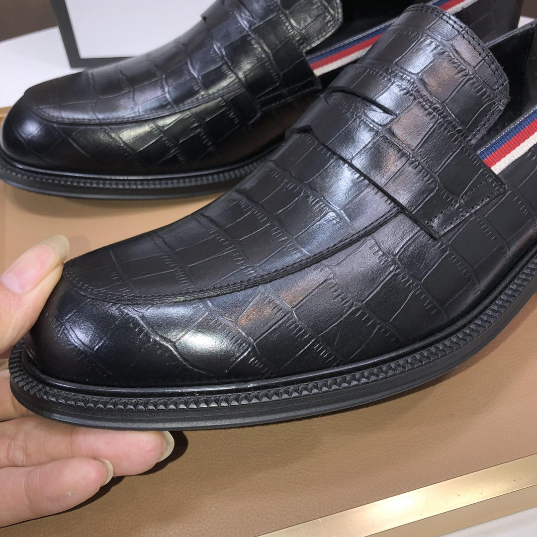 GG Men's Dress Loafer Black Cowhide 457680